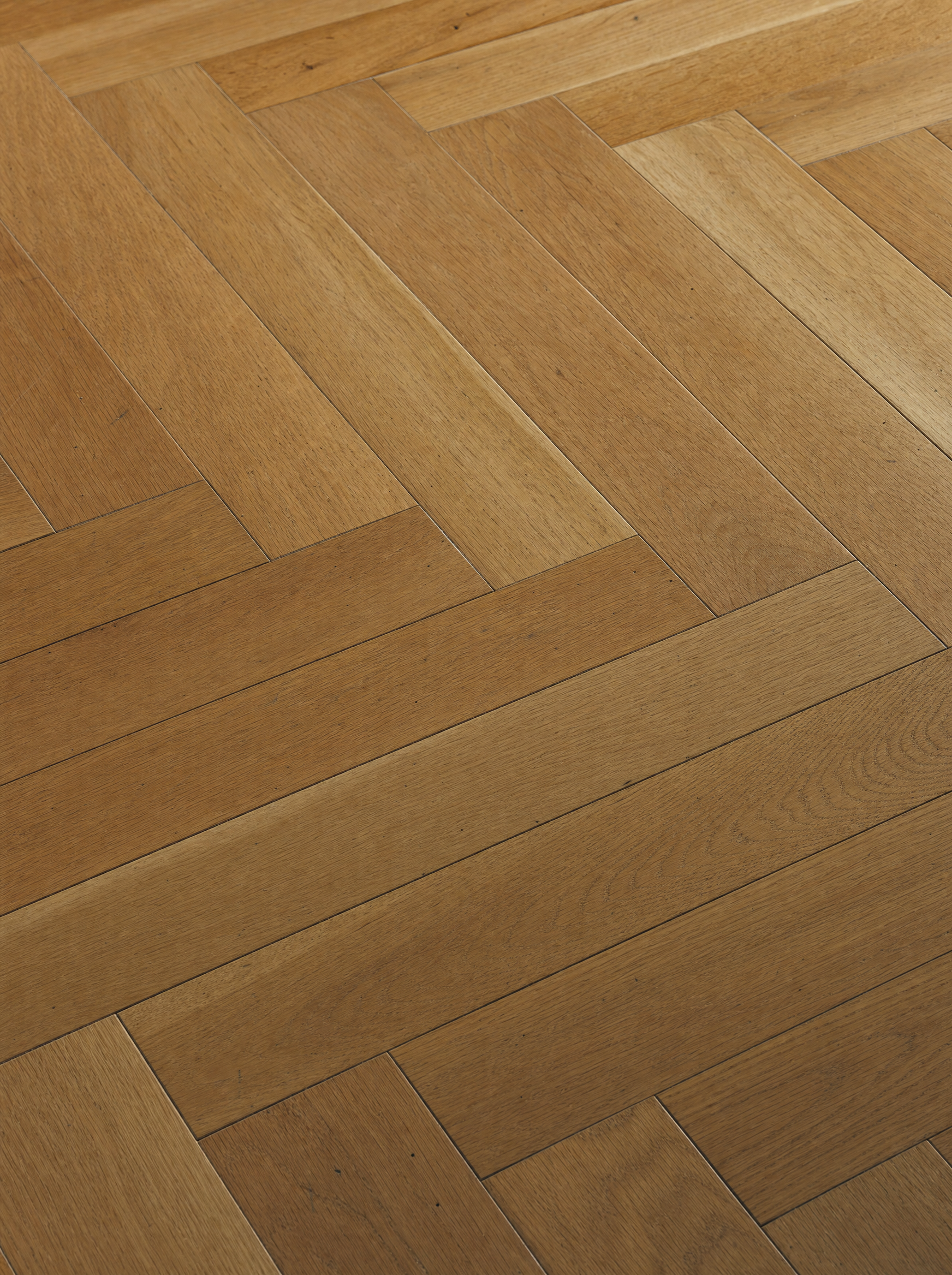 Oak herringbone, laid tight